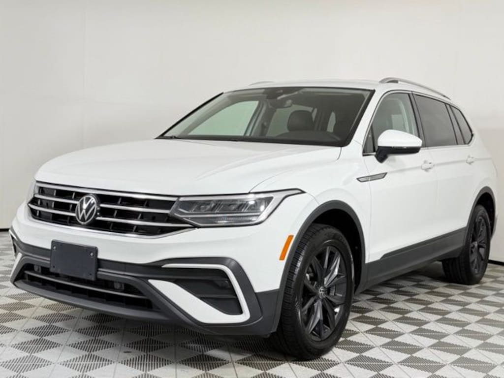 Used 2024 Volkswagen Tiguan 2.0T SE SUV