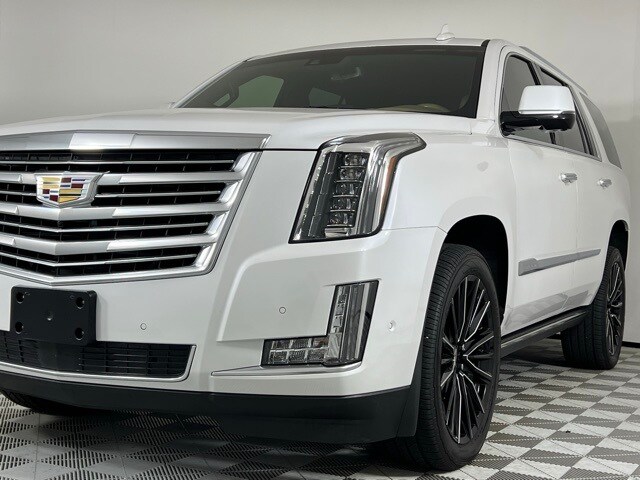 2020 Cadillac Escalade Platinum photo 4