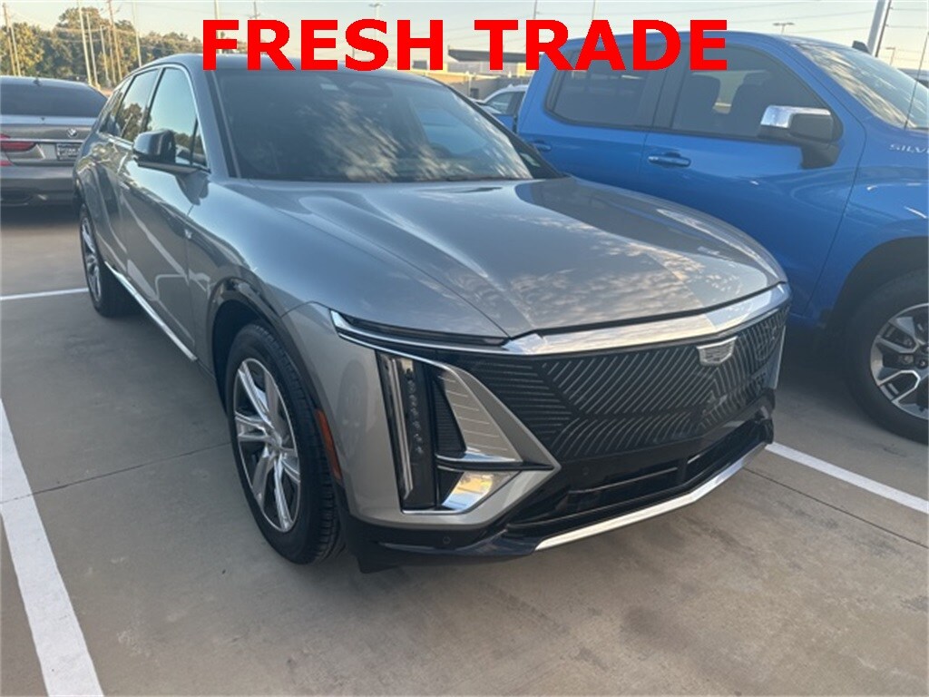 2024 Cadillac Lyriq Tech photo 2