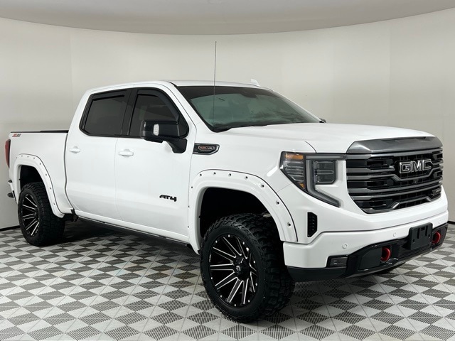 2022 GMC Sierra 1500 AT4's photo