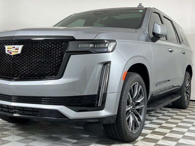 2023 Cadillac Escalade Sport photo 2