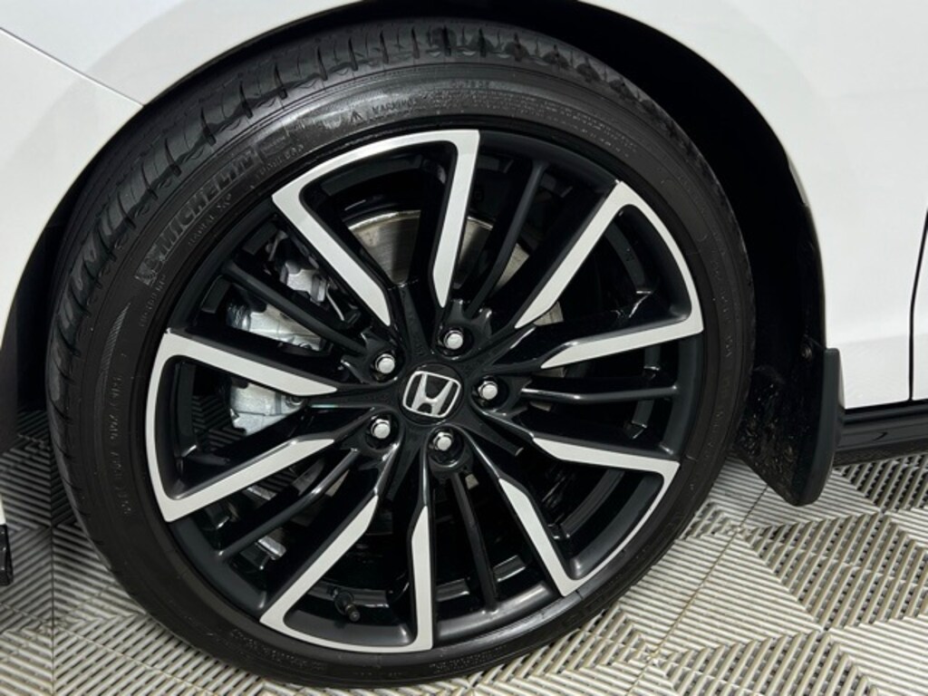 Used 2023 Honda Accord Hybrid Touring Sedan