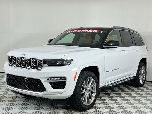 2023 Jeep Grand Cherokee Summit photo 2