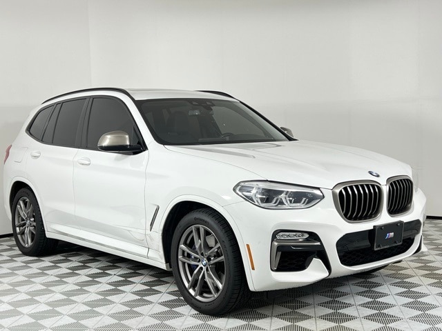 2019 BMW X3 40i's photo