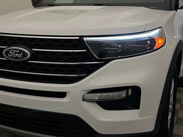 2023 Ford Explorer XLT photo 3