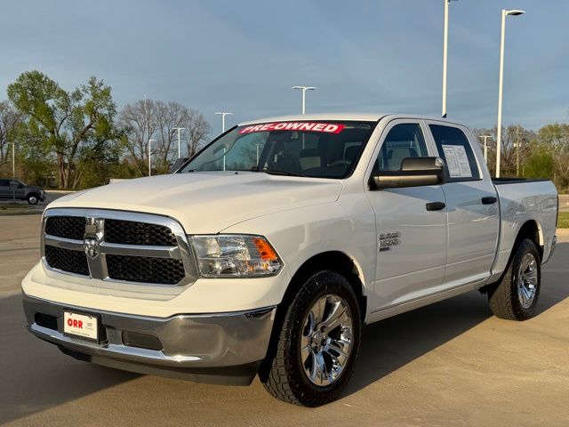 2023 Ram 1500 Classic SLT photo 3