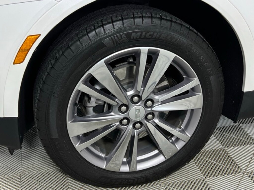 Used 2024 CADILLAC XT5 Premium Luxury SUV