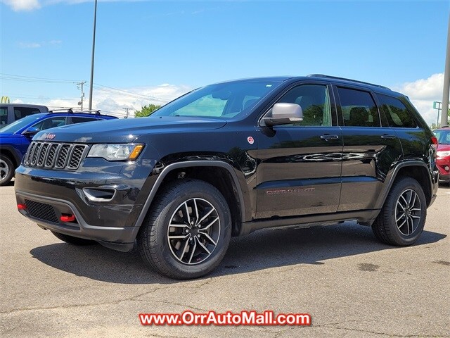 2021 Jeep Grand Cherokee Trailhawk photo 2
