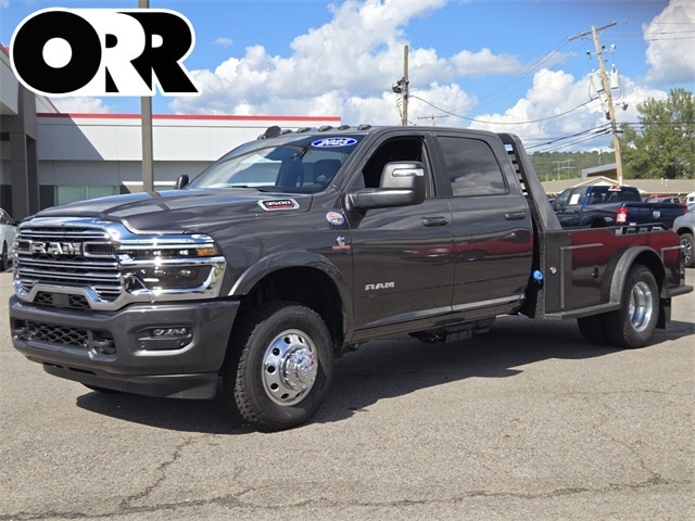 2025 RAM Ram 3500 Chassis Cab Big Horn's photo