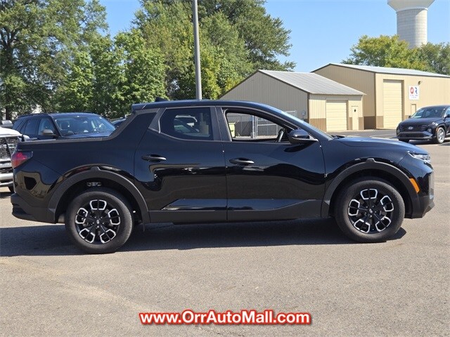 2024 Hyundai Santa Cruz SE photo 4