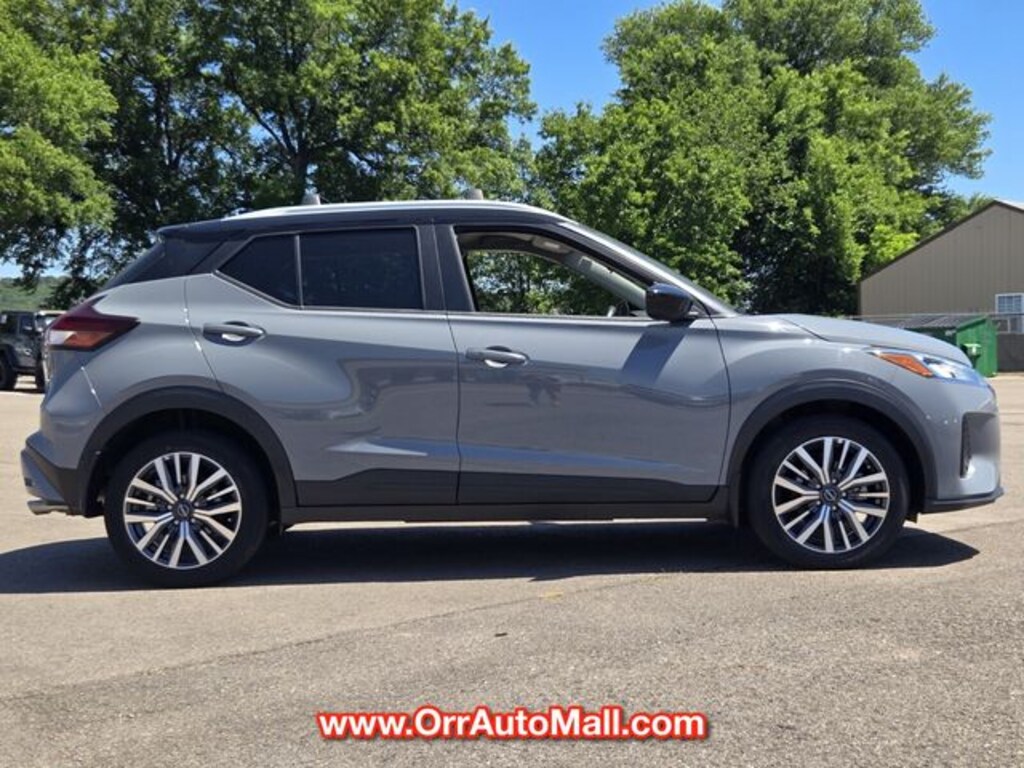 Used 2024 Nissan Kicks SV SUV