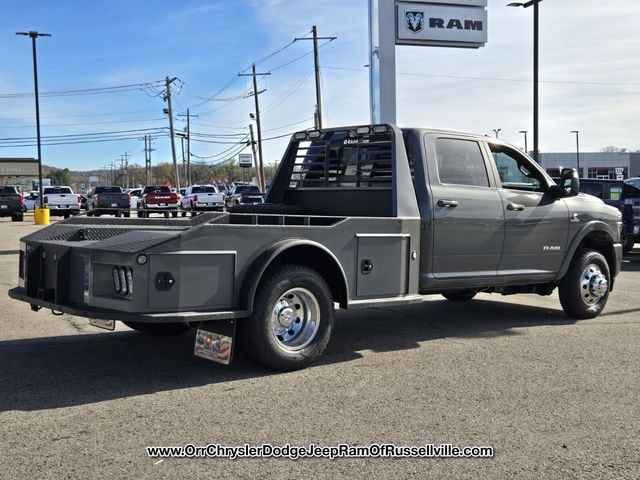 2026 RAM 3500 Chassis Big Horn - Photo 5