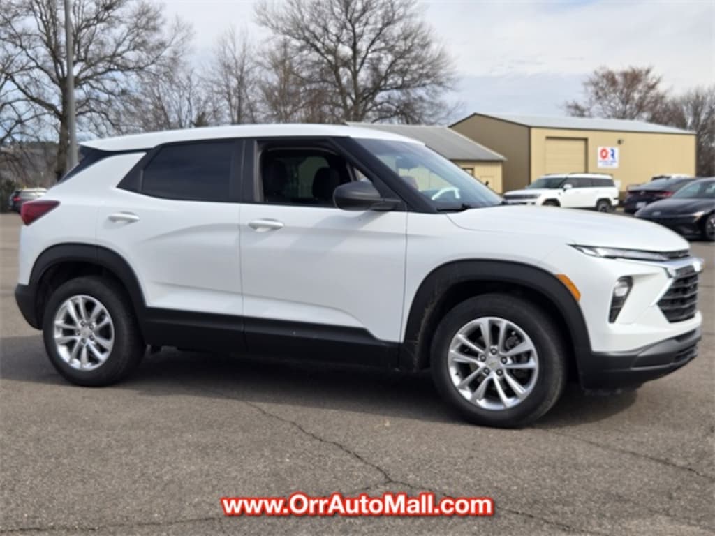 Used 2024 Chevrolet Trailblazer LS SUV