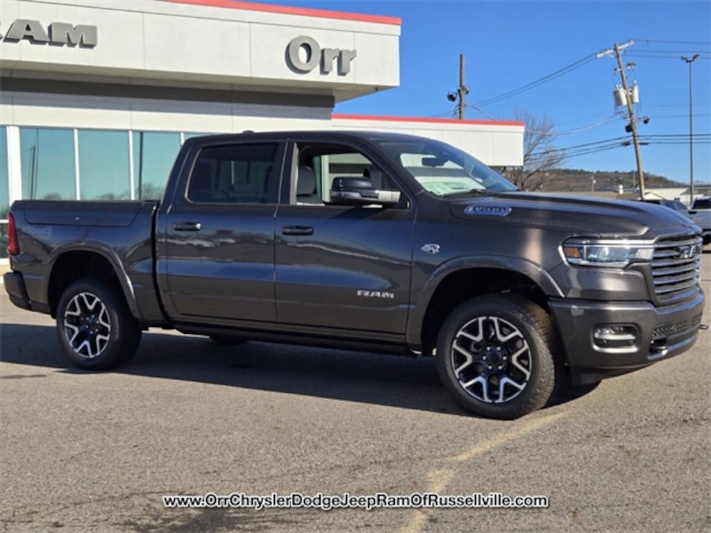 New 2026 Ram 1500 LARAMIE CREW CAB 4X4 5'7 BOX Pickup