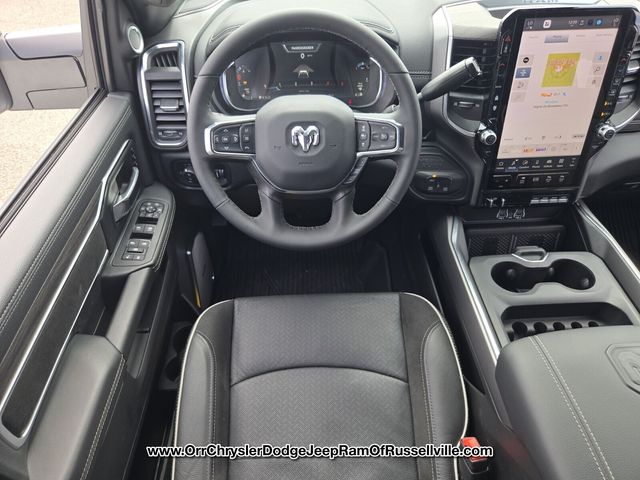 2025 RAM 3500 Laramie - Photo 11