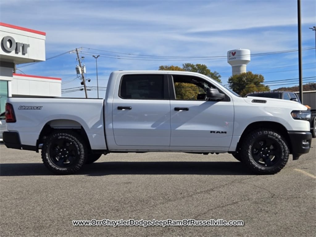 New 2026 Ram 1500 WARLOCK CREW CAB 4X4 5'7 BOX Pickup