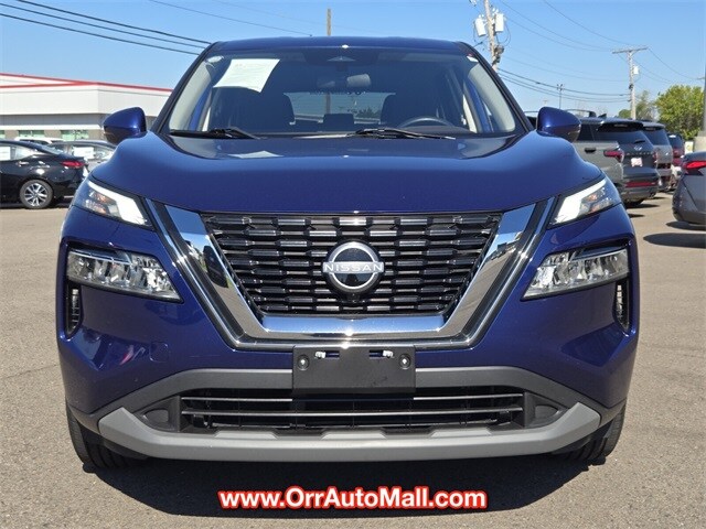 2023 Nissan Rogue SV photo 2