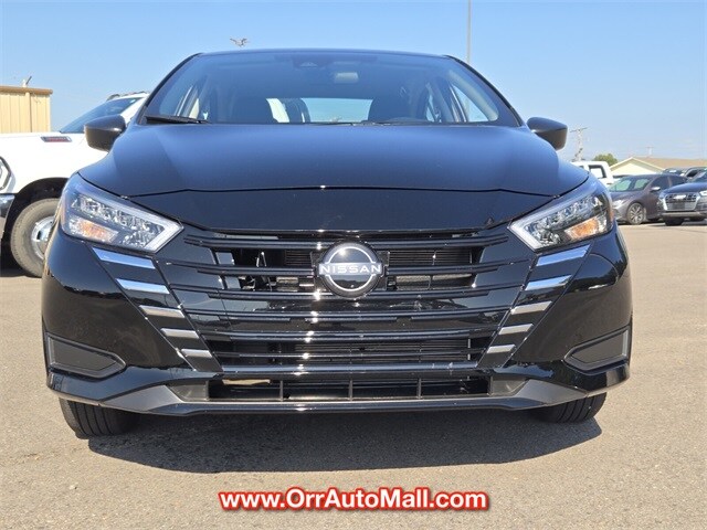 2025 Nissan Versa 1.6 S photo 2