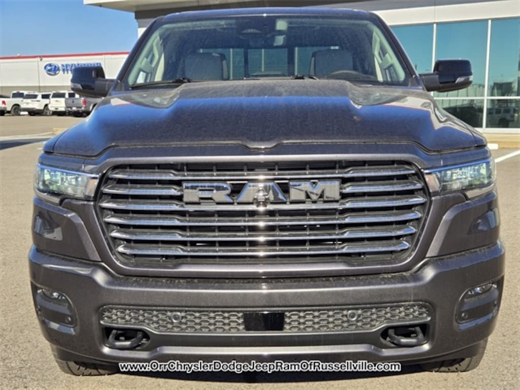 New 2026 Ram 1500 LARAMIE CREW CAB 4X4 5'7 BOX Pickup