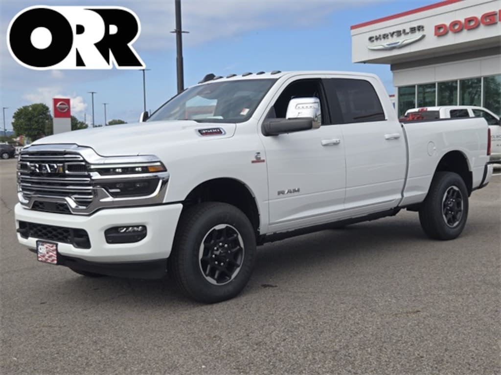 New 2025 Ram 3500 LARAMIE CREW CAB 4X4 6'4 BOX Pickup