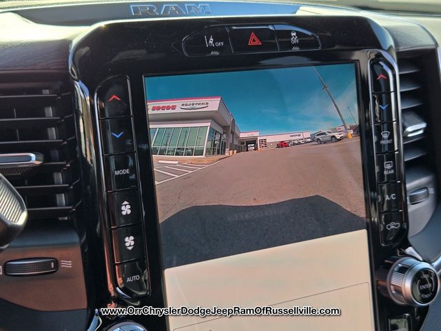 2026 RAM 3500 Chassis Big Horn - Photo 22
