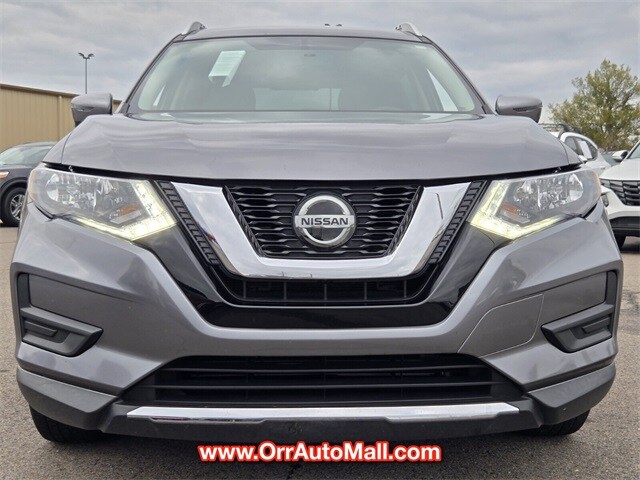 2018 Nissan Rogue AWD SV photo 2