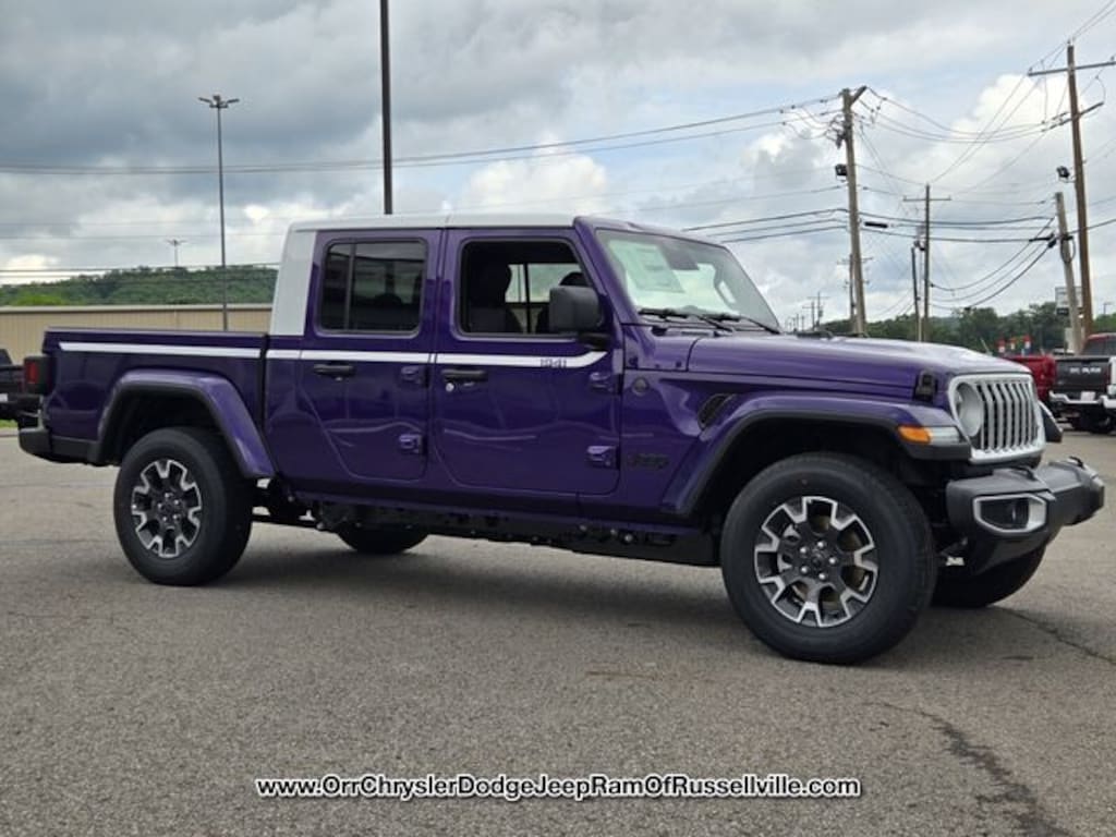 New 2026 Jeep Gladiator SAHARA 4X4 Pickup
