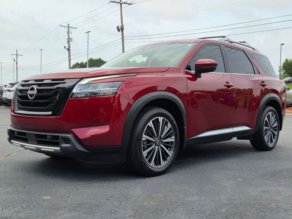Used 2023 Nissan Pathfinder Platinum SUV