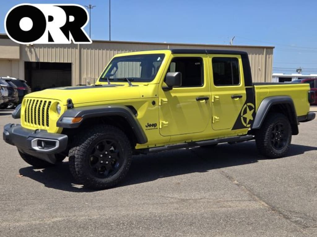 Used 2023 Jeep Gladiator Sport Truck