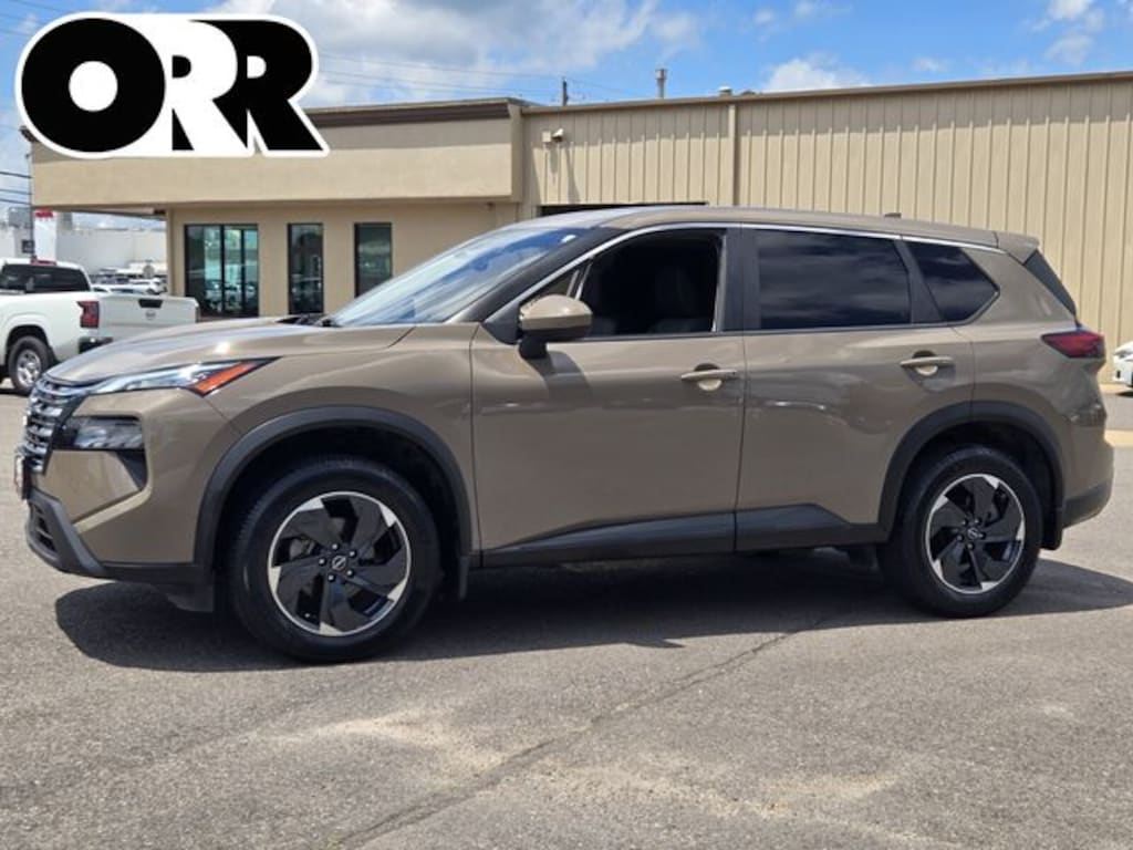 Used 2024 Nissan Rogue SV SUV