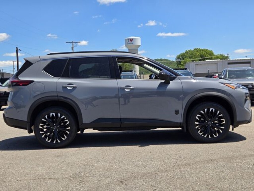 Used 2026 Nissan Rogue Dark Armor SUV