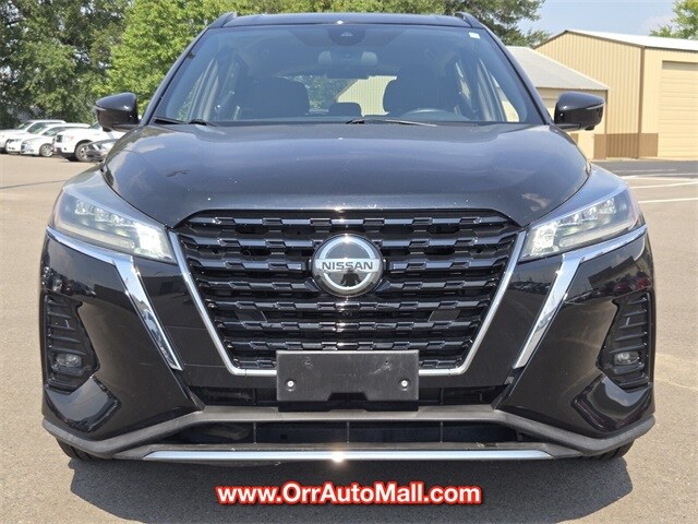 2024 Nissan Kicks SR photo 2