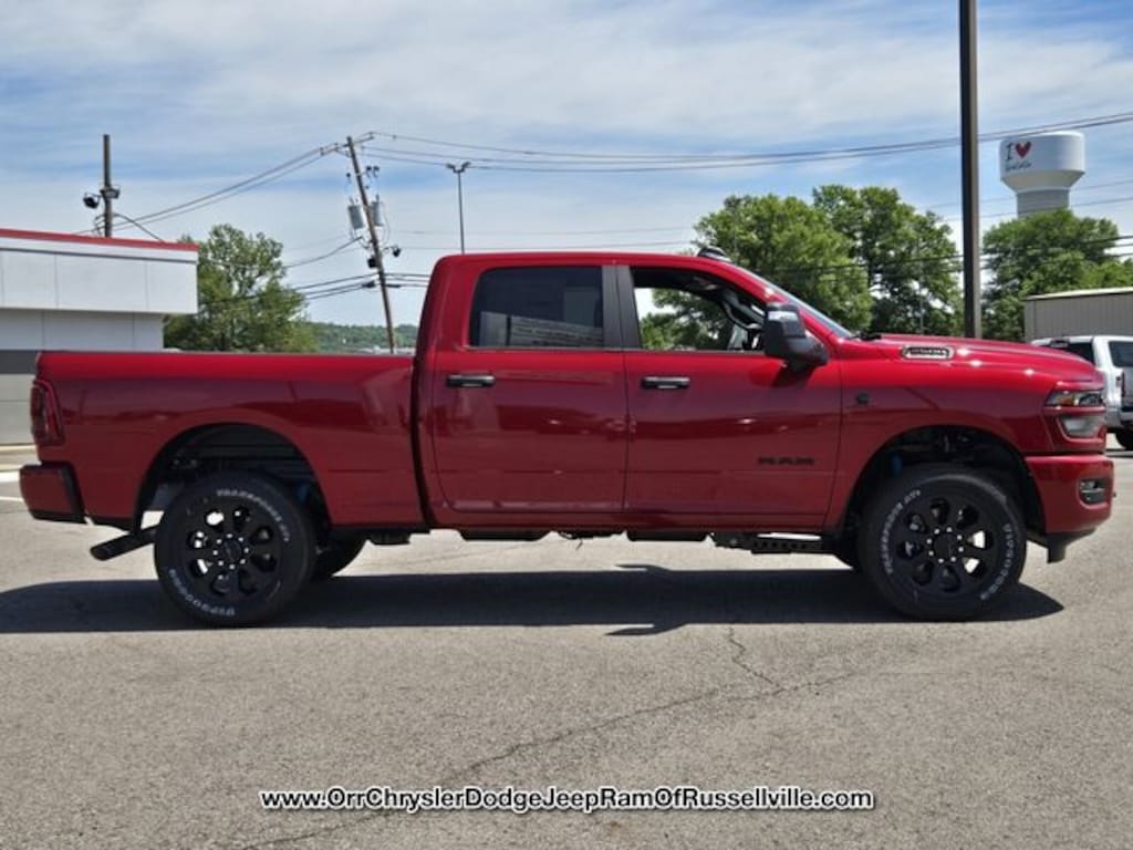 New 2026 Ram 2500 BIG HORN CREW CAB 4X4 6'4 BOX Pickup