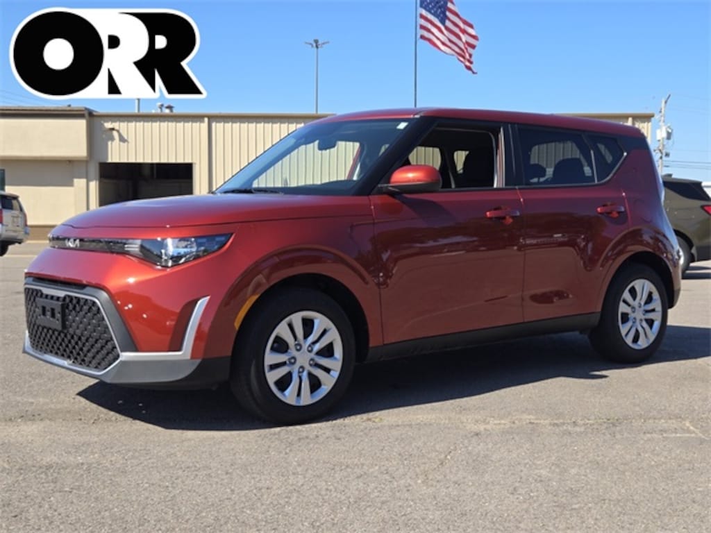 Used 2025 Kia Soul LX Hatchback