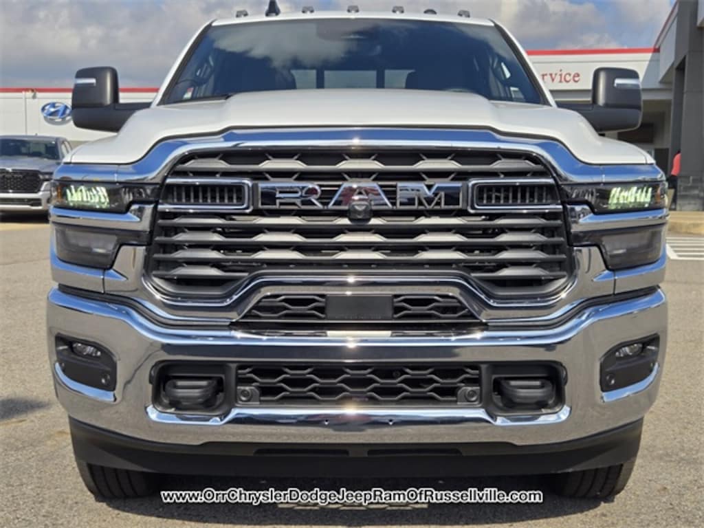 New 2026 Ram 2500 TRADESMAN CREW CAB 4X4 6'4 BOX Pickup