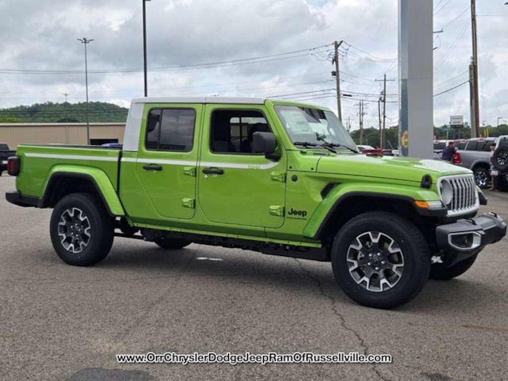 New 2026 Jeep Gladiator SAHARA 4X4 Pickup