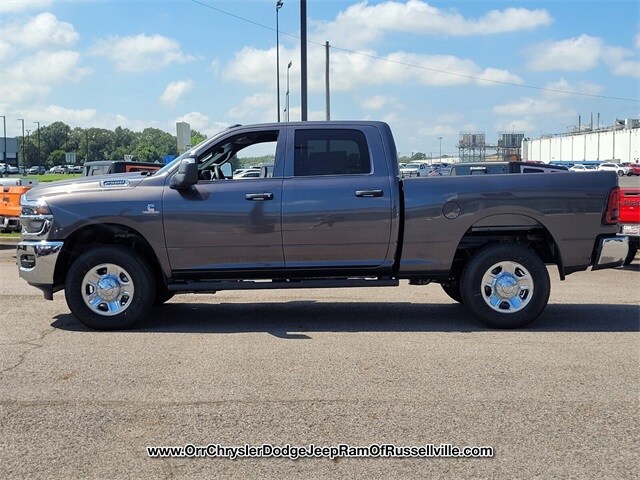 2025 Ram 2500 Tradesman photo 2
