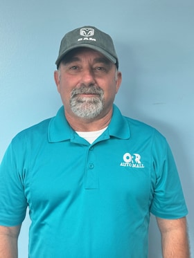 Staff member Randy Jackson from 2ae88107c203