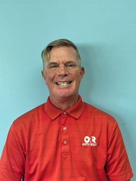 Staff member Roger Olson from 2ae88107c203