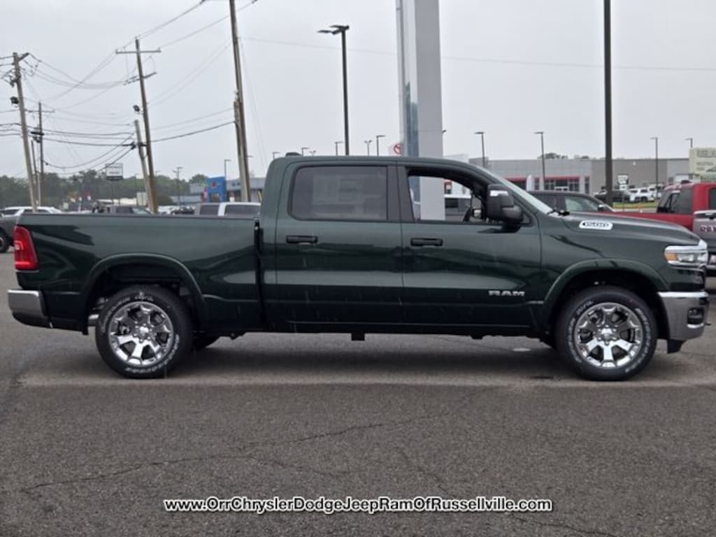 New 2026 Ram 1500 BIG HORN CREW CAB 4X4 6'4 BOX Pickup