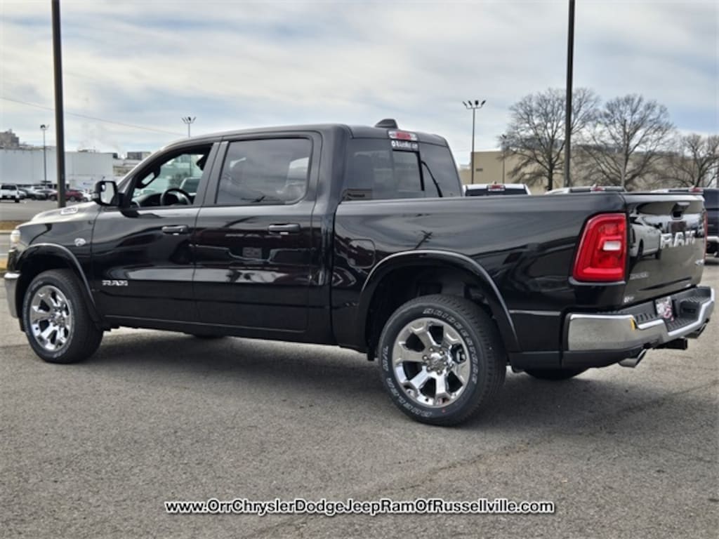 New 2026 Ram 1500 BIG HORN CREW CAB 4X4 5'7 BOX Pickup