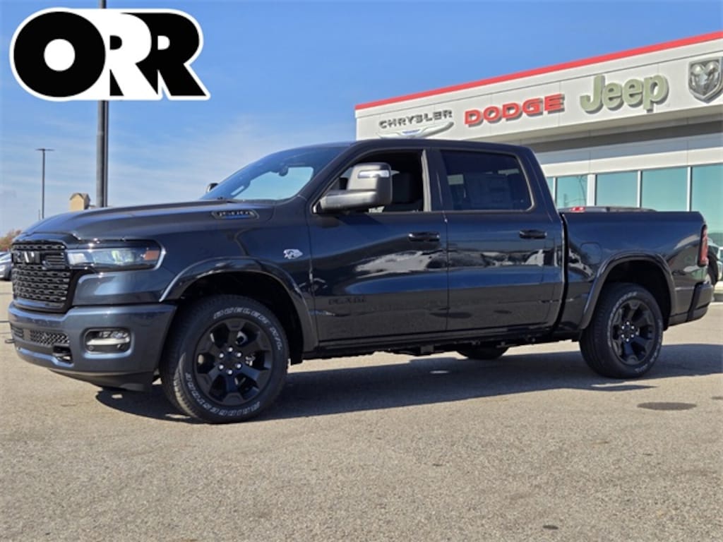New 2026 Ram 1500 BIG HORN CREW CAB 4X4 5'7 BOX Pickup