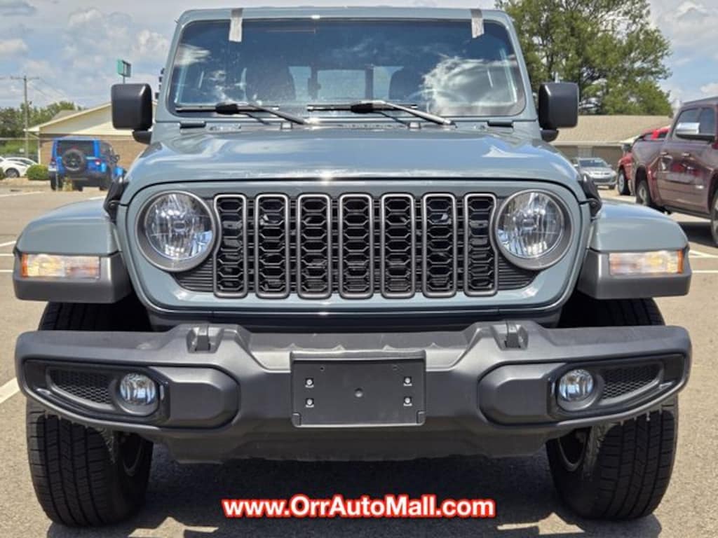 Used 2025 Jeep Gladiator Nighthawk Truck