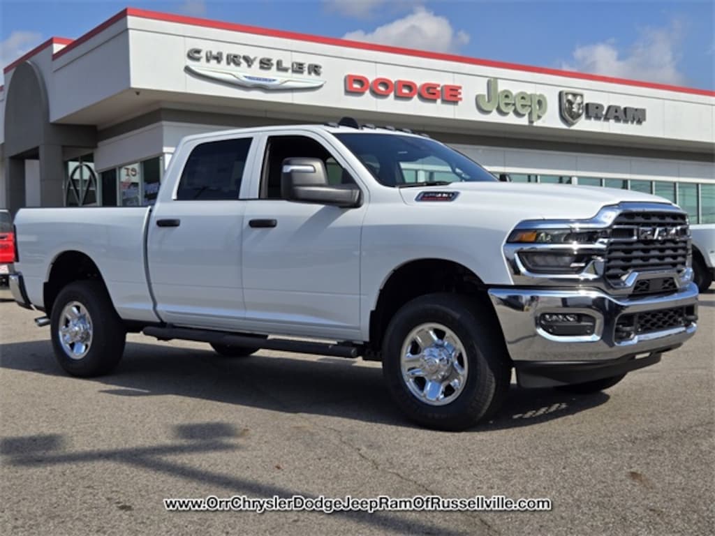 New 2026 Ram 2500 TRADESMAN CREW CAB 4X4 6'4 BOX Pickup