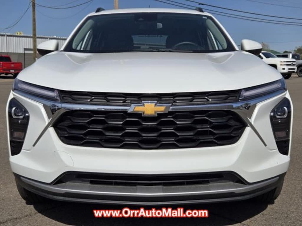 Used 2025 Chevrolet Trax LT SUV