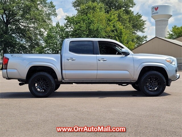2022 Toyota Tacoma SR Double Cab photo 4