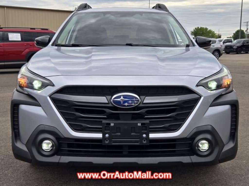 Used 2025 Subaru Outback Premium SUV