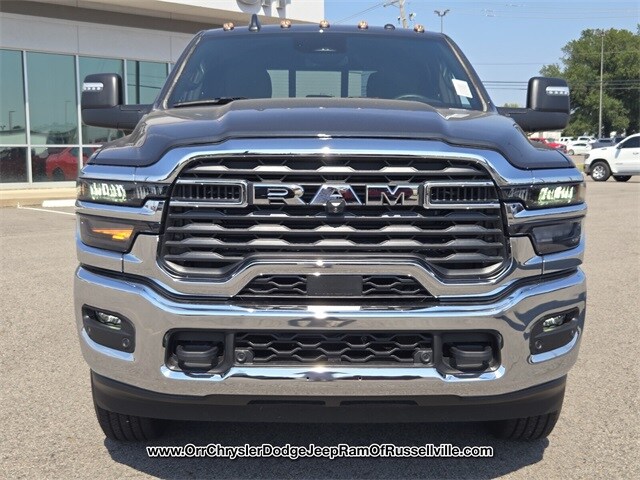 2026 Ram 2500 Tradesman photo 2