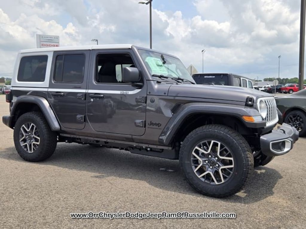 New 2026 Jeep Wrangler 4-DOOR SAHARA Sport Utility