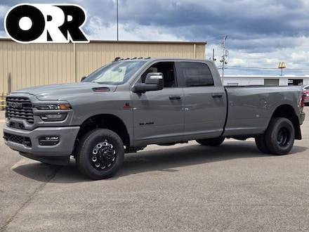 2026 Ram 3500 BIG HORN CREW CAB 4X4 8' BOX Pickup